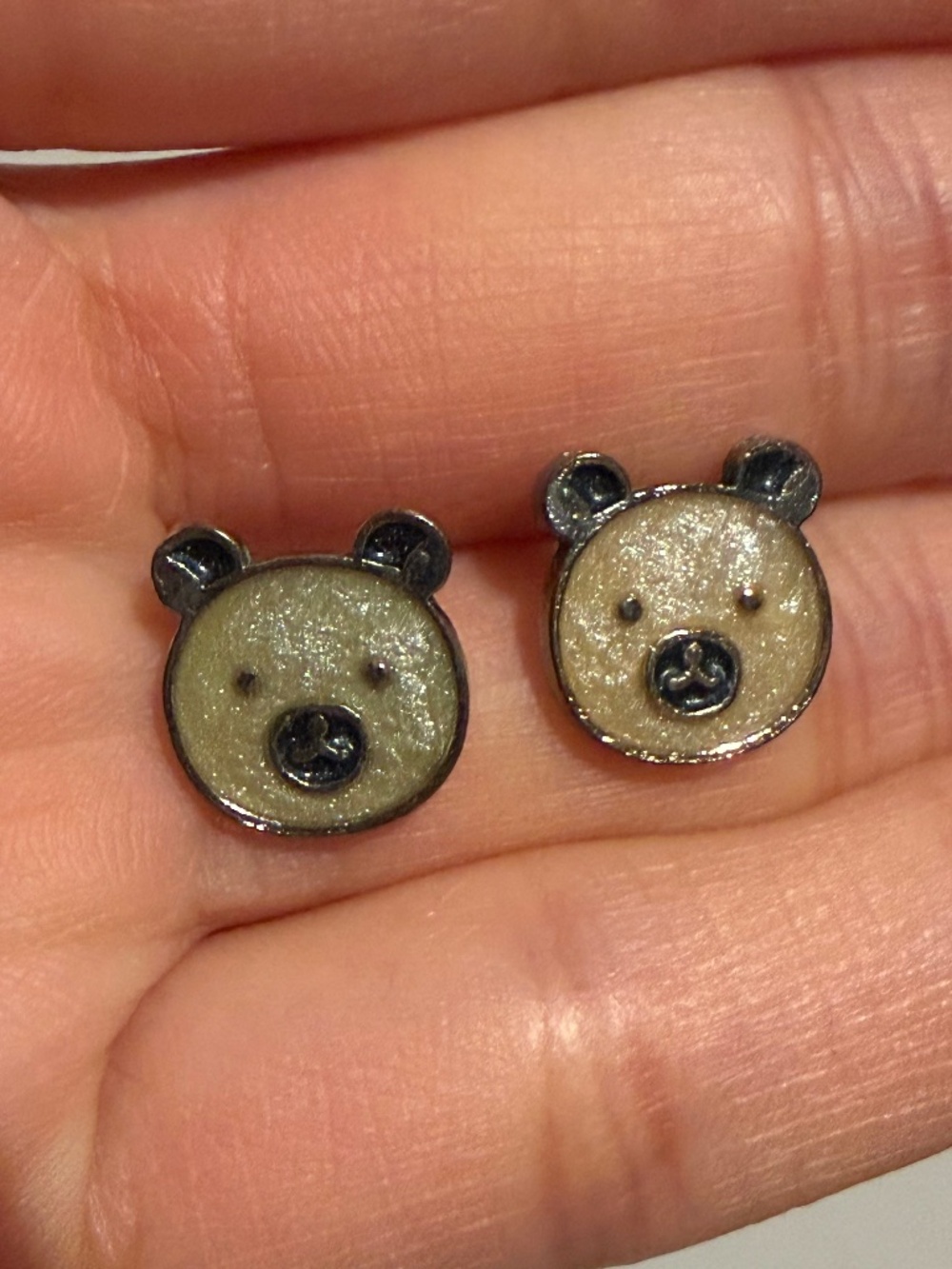 Vintage Aesthetic Glitter Bear Studs